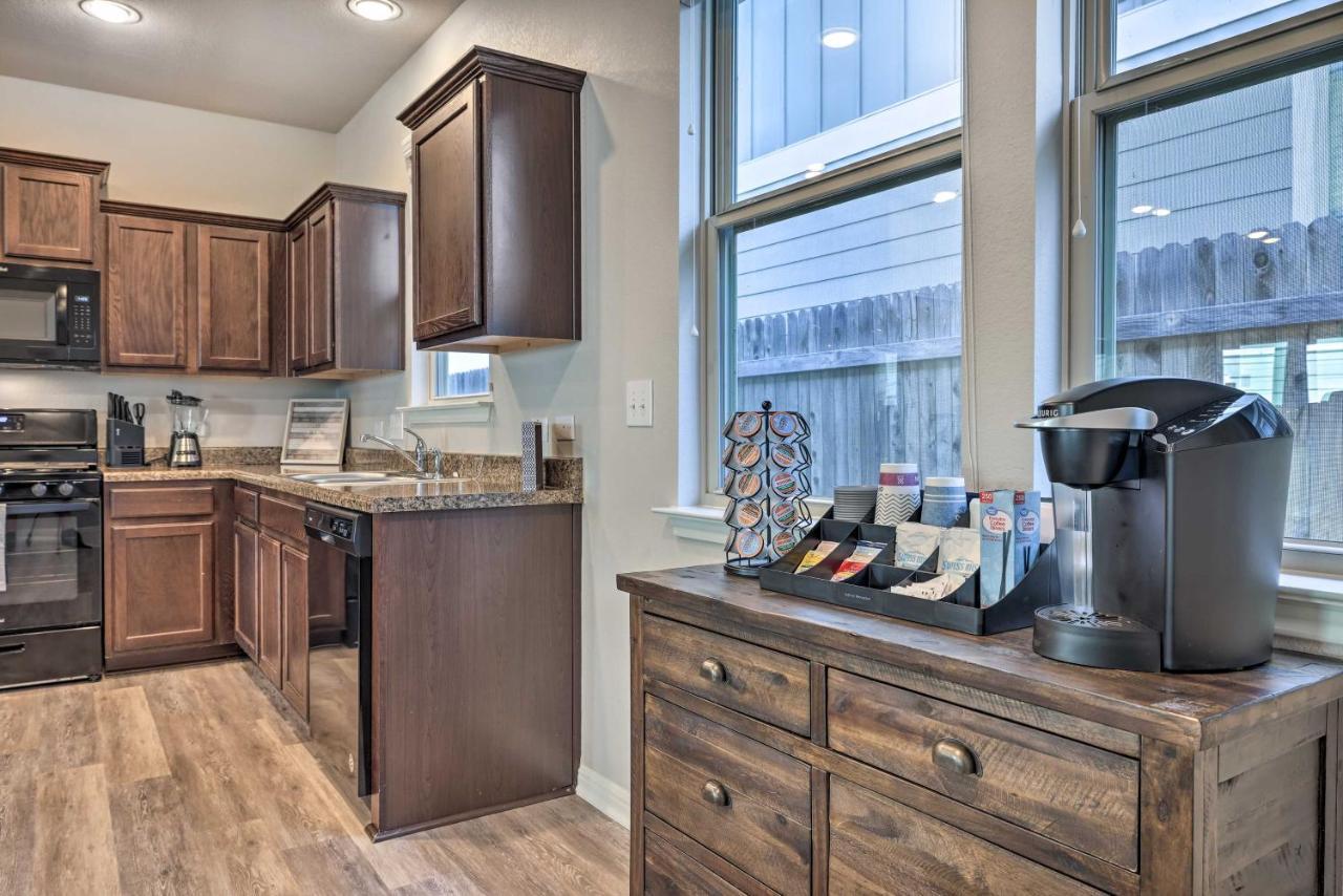 Buda Home With Smart Tv About 19 Mi To Downtown Austin Exteriör bild