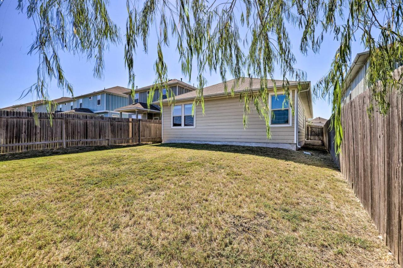 Buda Home With Smart Tv About 19 Mi To Downtown Austin Exteriör bild
