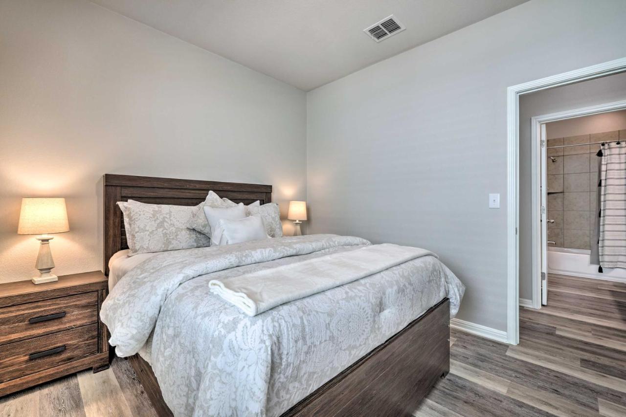 Buda Home With Smart Tv About 19 Mi To Downtown Austin Exteriör bild